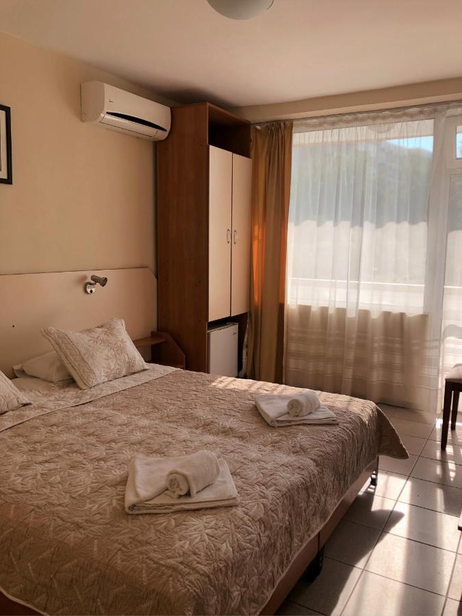 Hotel Naslada Balchik Ngoại thất bức ảnh